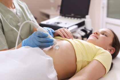 Dra. Thaline Neves explica como a ultrassonografia pelo protocolo FAST salva tempo e vidas no trauma abdominal em emergências.