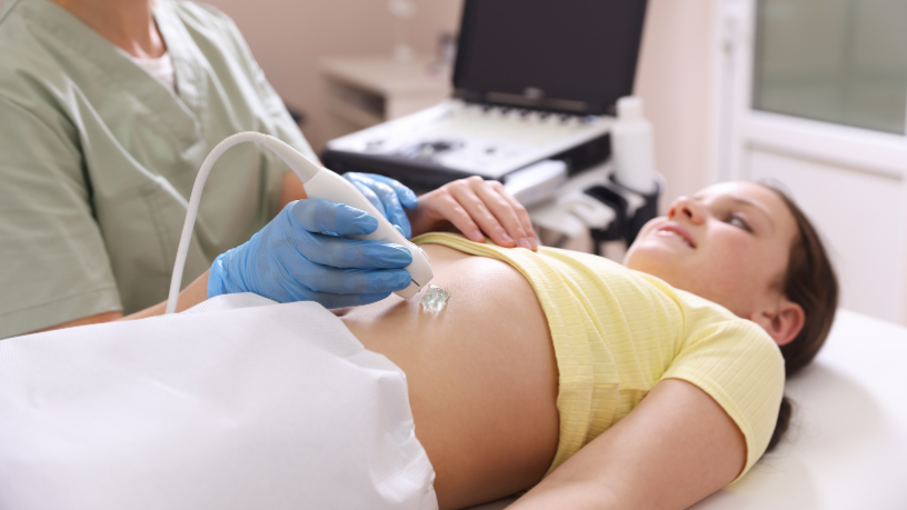 Dra. Thaline Neves explica como a ultrassonografia pelo protocolo FAST salva tempo e vidas no trauma abdominal em emergências.
