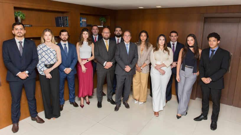 A recuperação judicial vista por Rodrigo Gonçalves Pimentel como um instrumento de renovação empresarial e fortalecimento diante das crises.