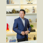 Milton Seigi Hayashi explica como procedimentos preventivos mantêm a jovialidade e evitam cirurgias mais invasivas.