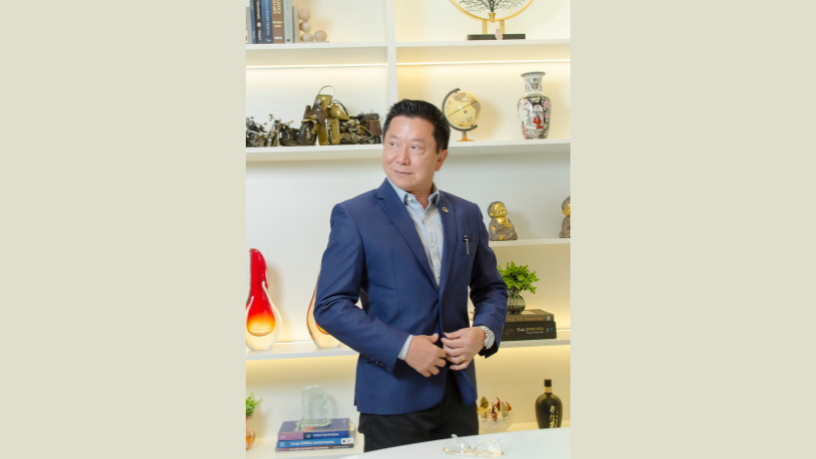 Milton Seigi Hayashi explica como procedimentos preventivos mantêm a jovialidade e evitam cirurgias mais invasivas.