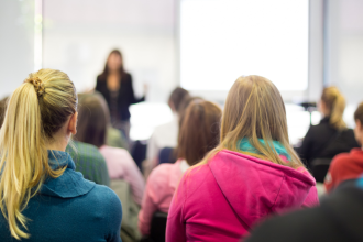Meninas no STEM: como a tecnologia está transformando futuros e criando oportunidades em Petrópolis