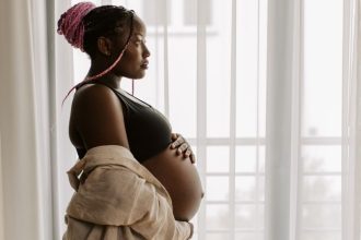 Desafios da Maternidade e Saúde Mental na Sociedade Contemporânea e Estratégias de Autocuidado